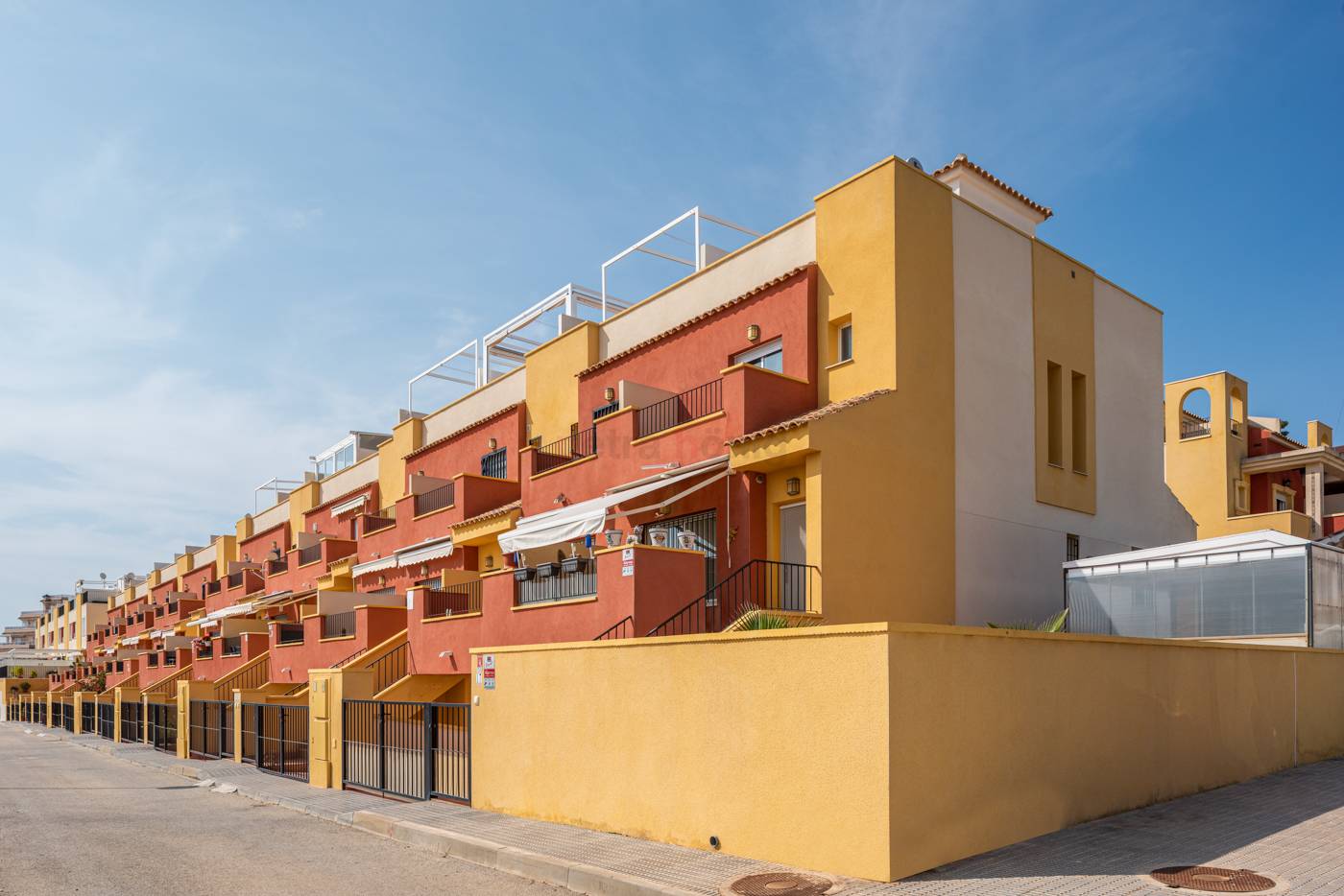 Resales - Townhouse - Villamartin