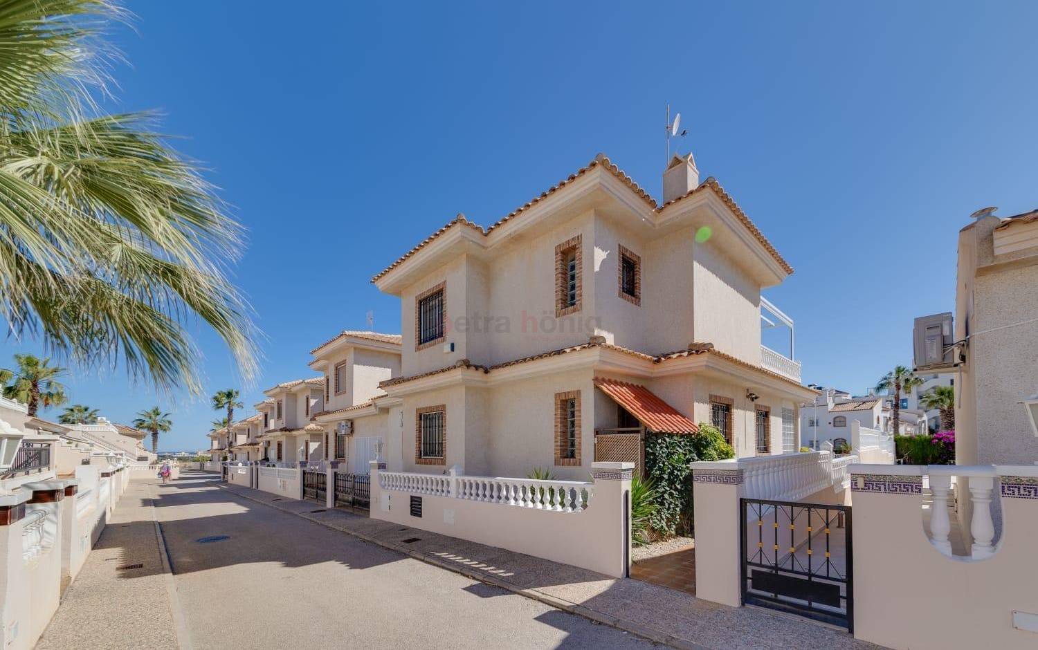 Resales - Villa - Orihuela Costa - Los Dolses