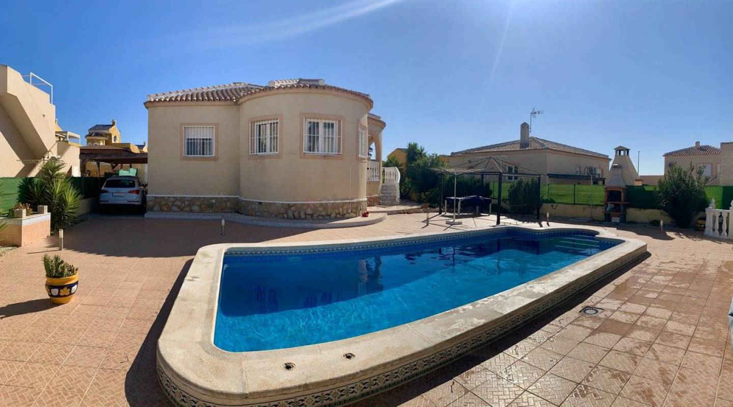 A Vendre - Villa - La Marina