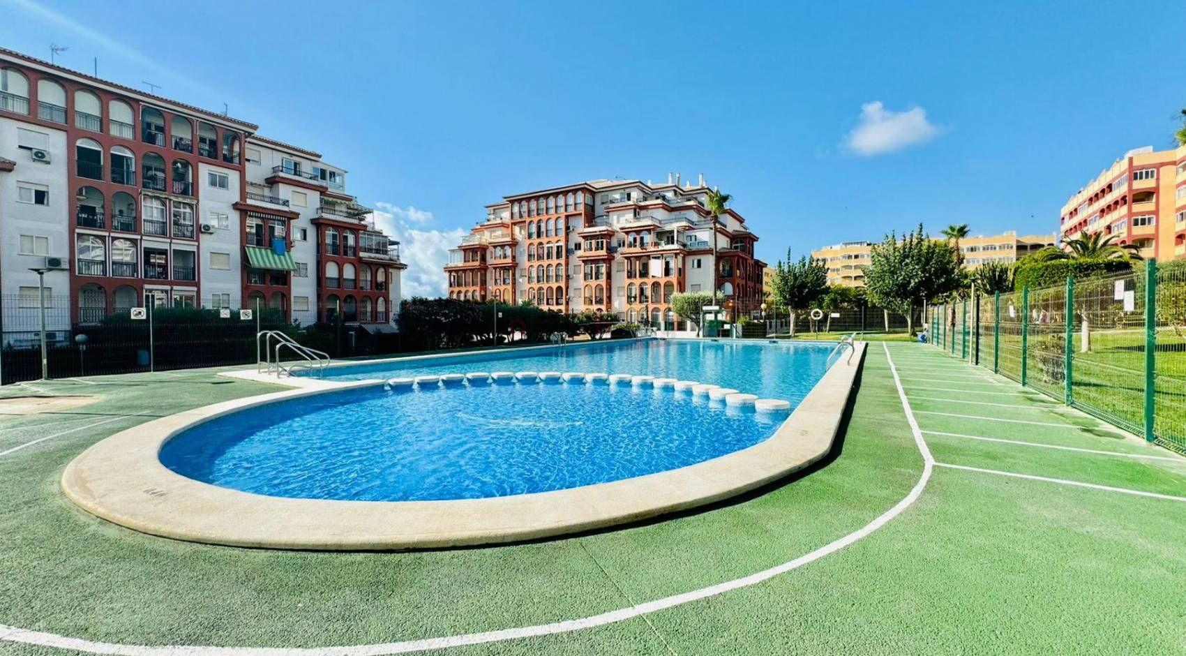 Resales - Apartment - Torrevieja - La Mata