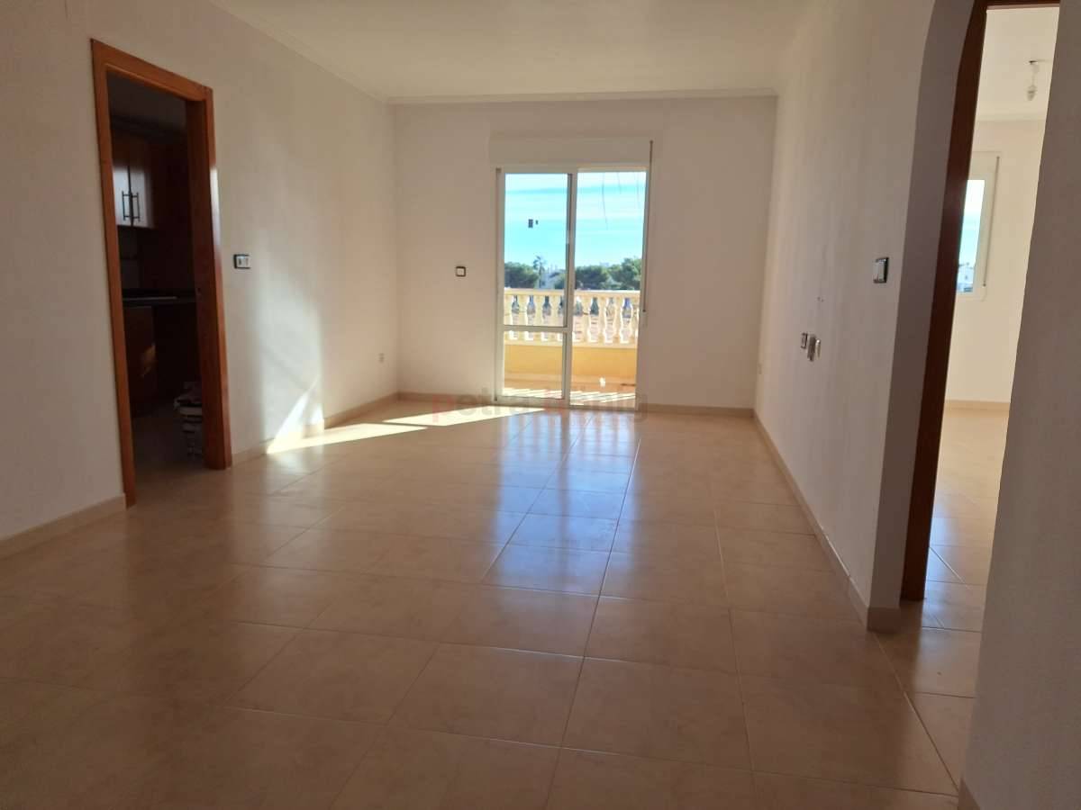 Resales - Apartment - Villamartin