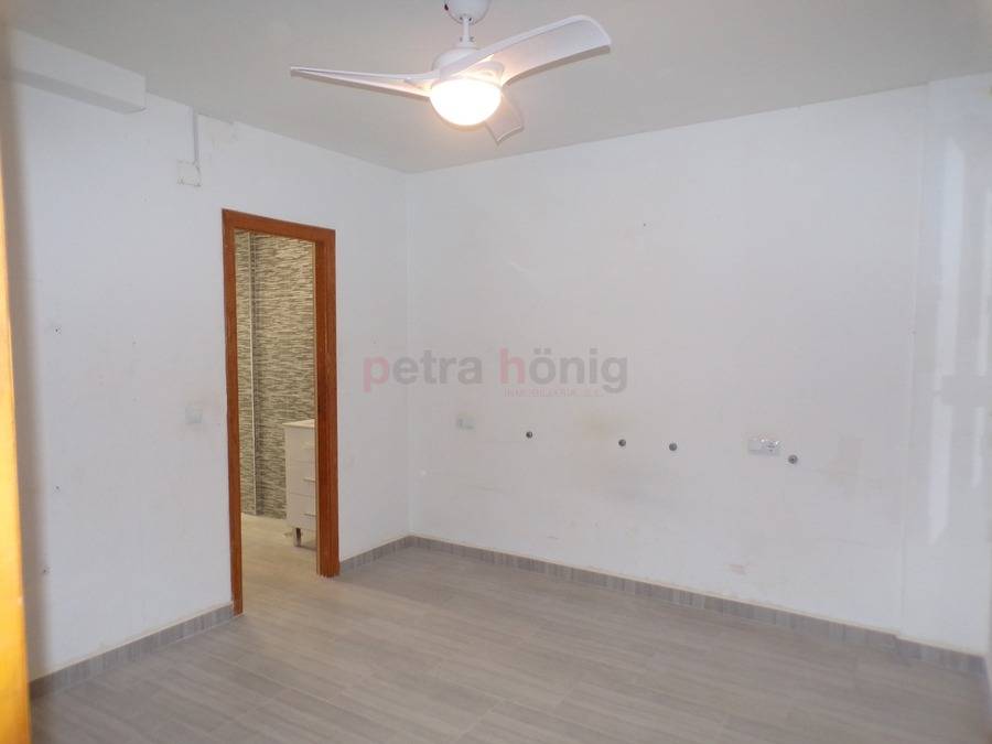 Resales - Apartment - Villamartin