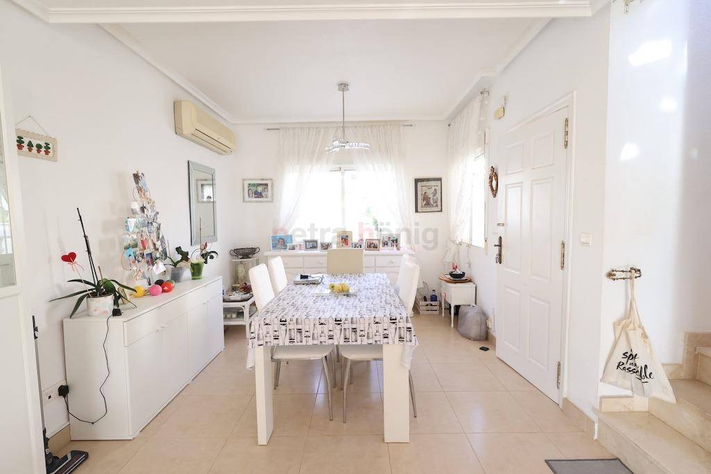 Resales - Villa - Orihuela Costa - Playa Flamenca