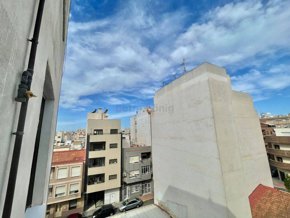 Resales - Apartment - Torrevieja - Centro