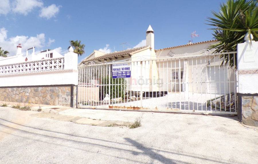 A Vendre - Villa - Villamartin