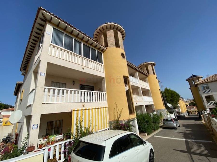 Resales - Apartment - Villamartin