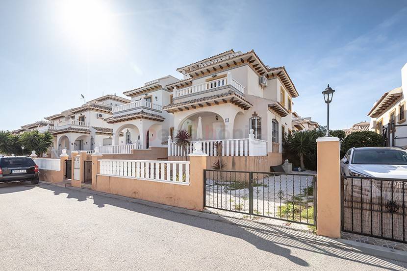 Resales - Townhouse - Cabo Roig