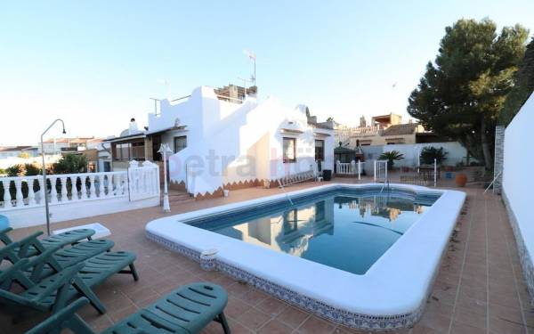 Einfamilienhaus - Gebrauchtobjekte - Torrevieja - Los Balcones