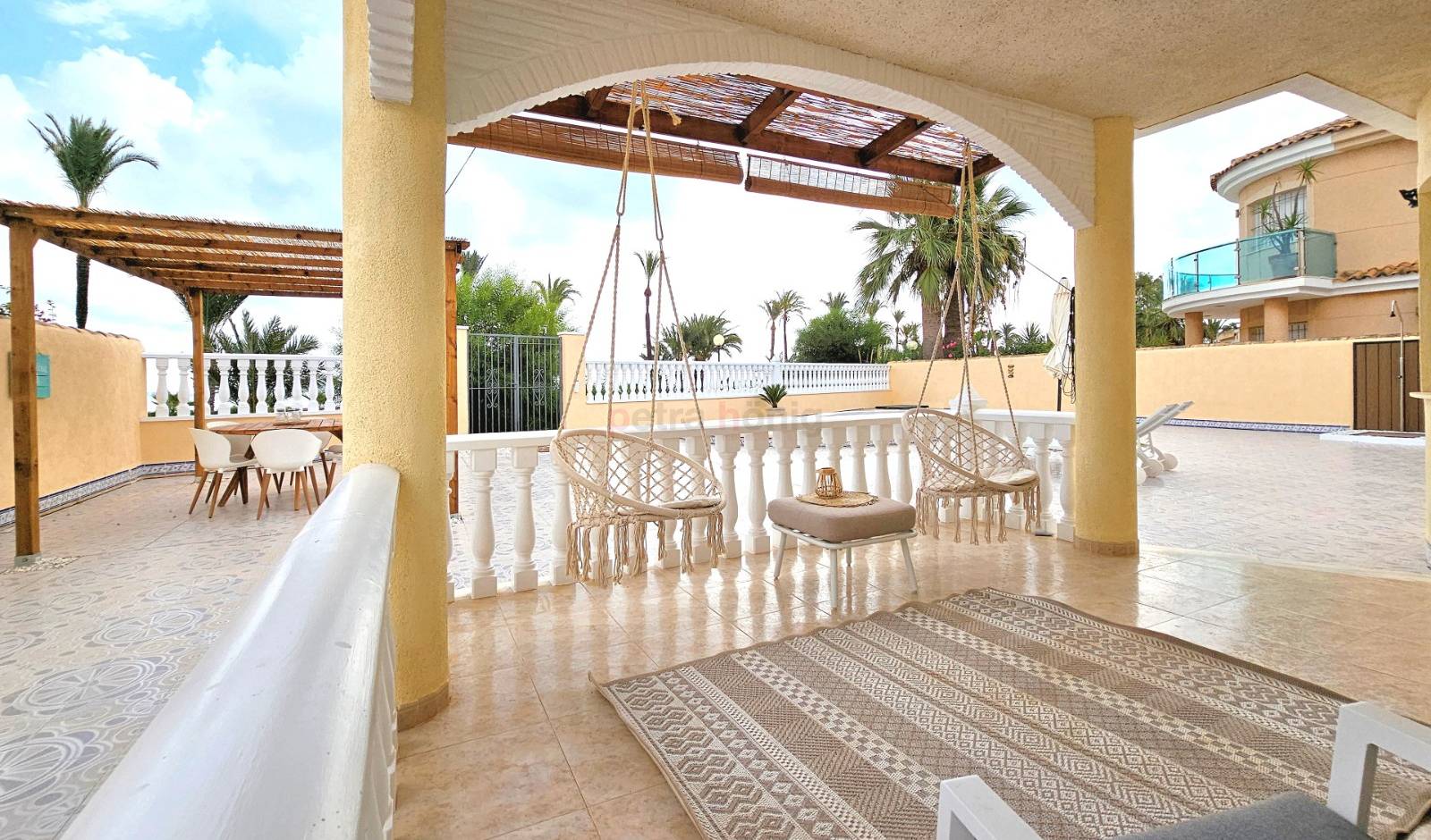 Resales - Villa - Other areas - ESTRELLA DE MAR