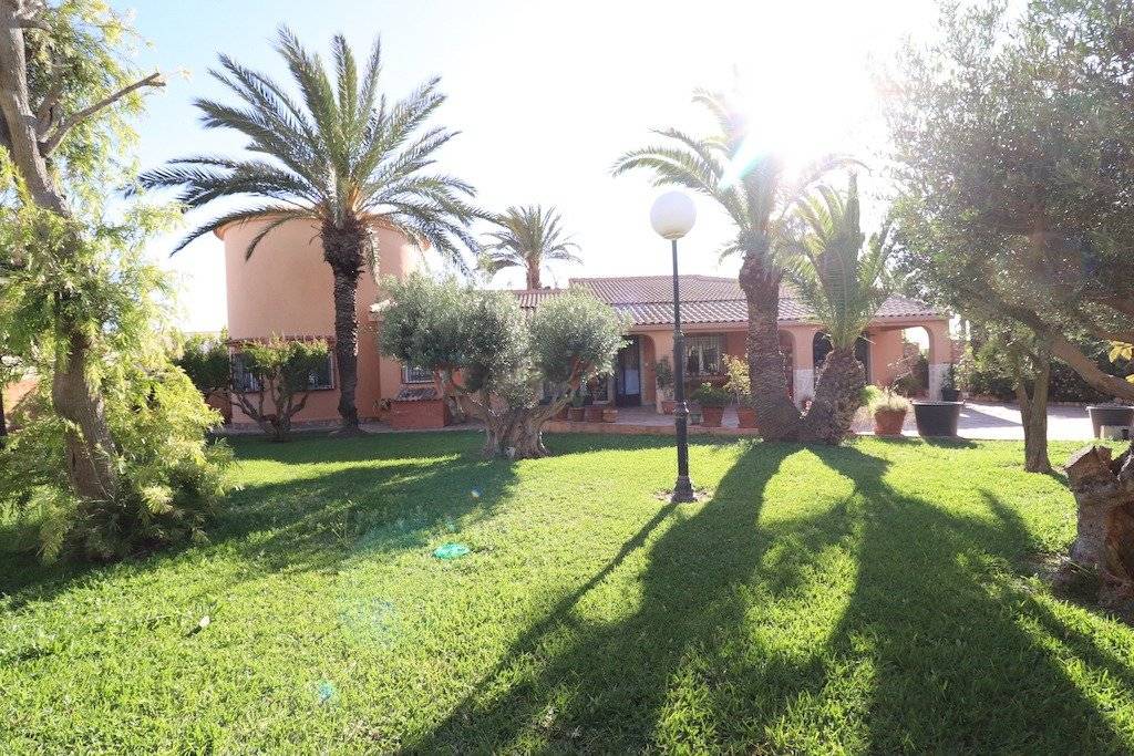 Resales - Villa - Torrevieja - El Chaparral