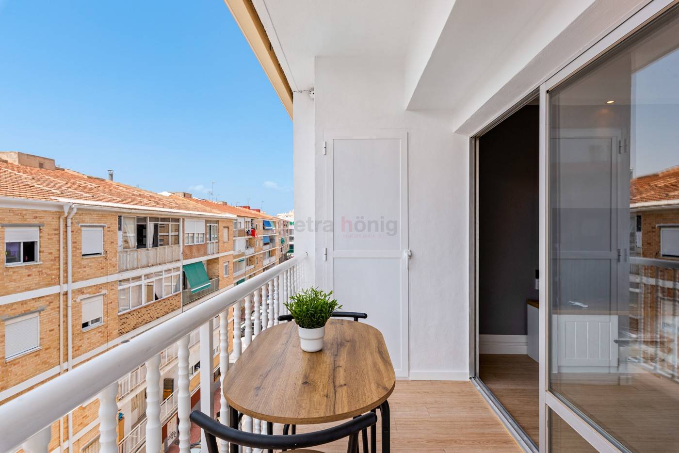 Resales - Apartment - Torrevieja - Centro