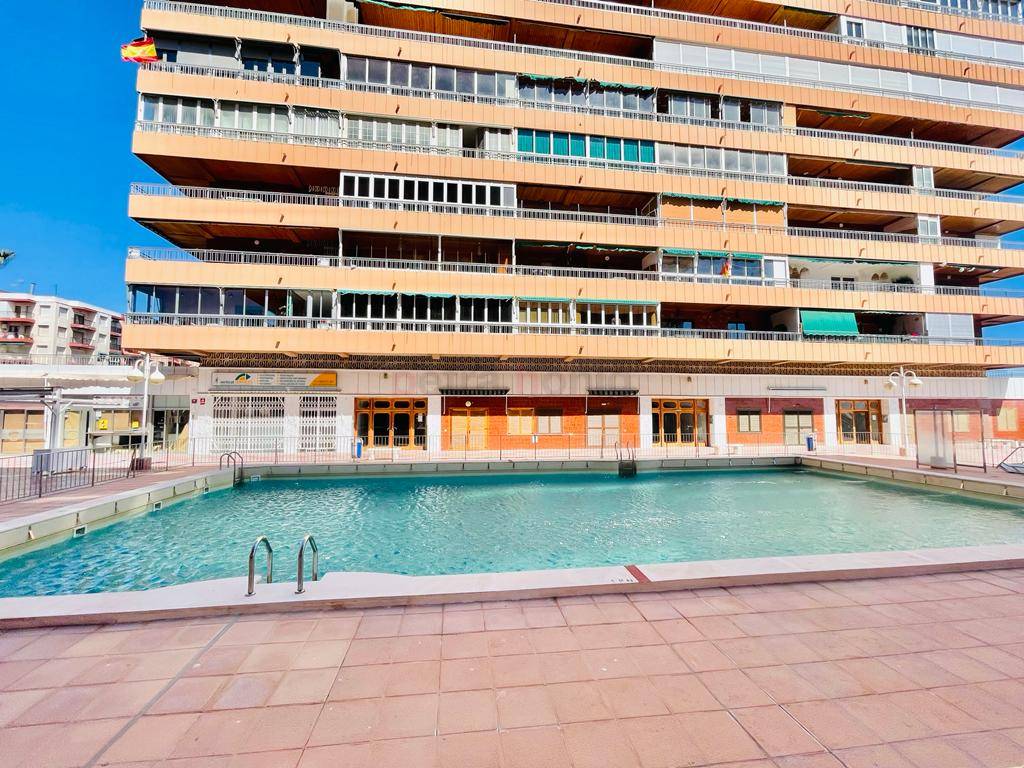 Resales - Apartment - Torrevieja - Playa de La Acequion