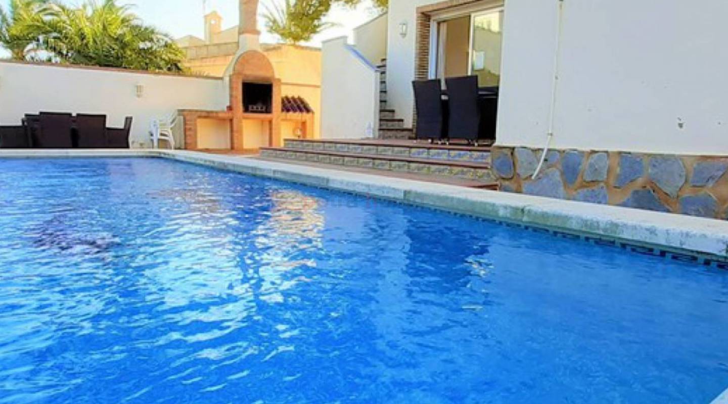 Resales - Villa - Cabo Roig