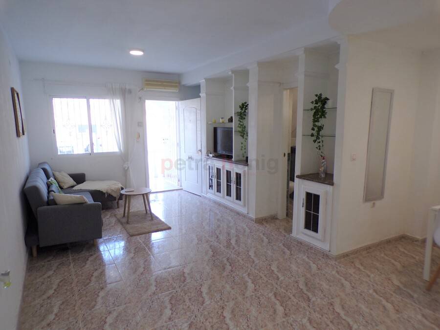 Resales - Townhouse - Villamartin