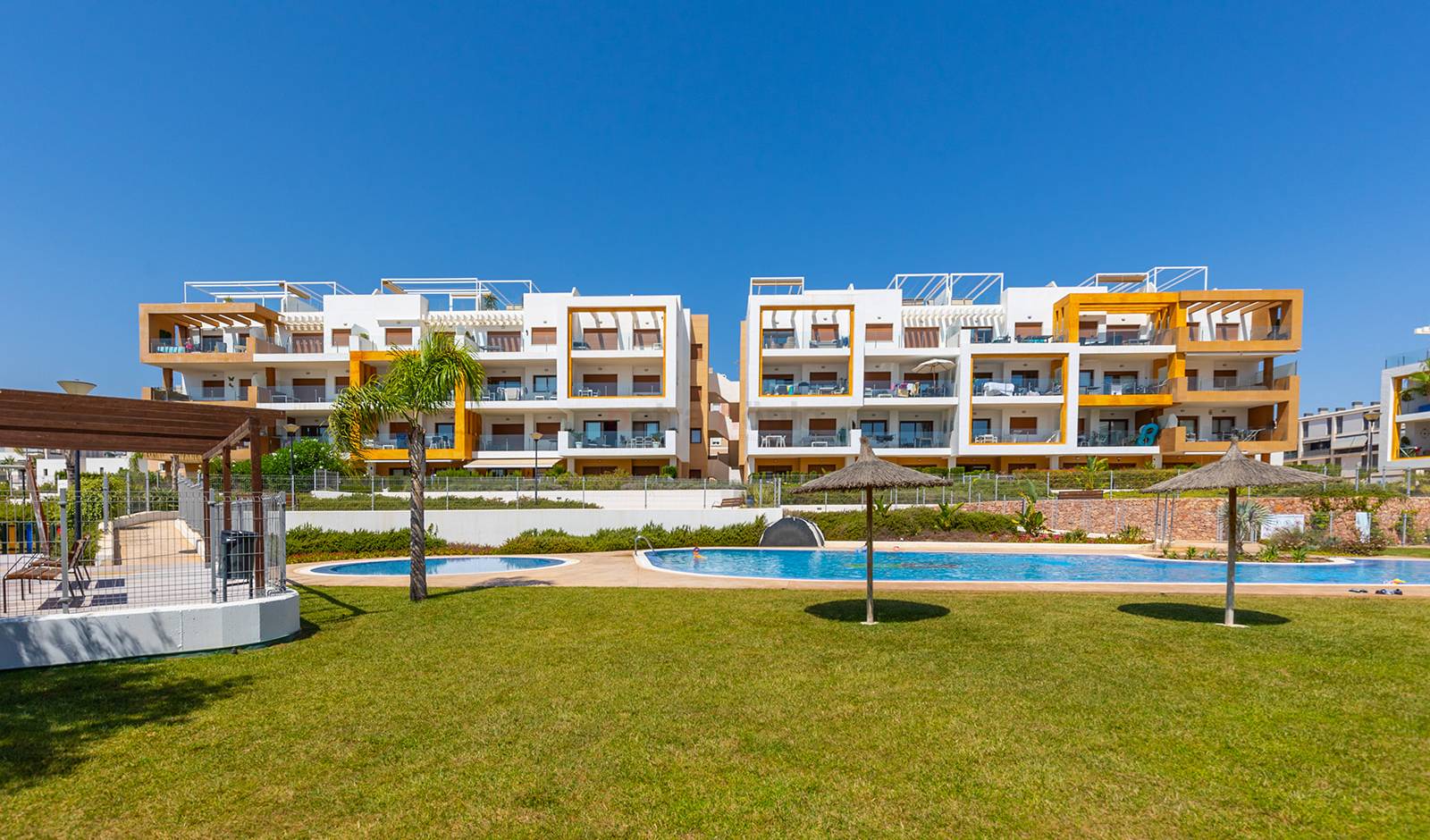 Gebrauchtobjekte - Apartment - Orihuela Costa - Villamartin