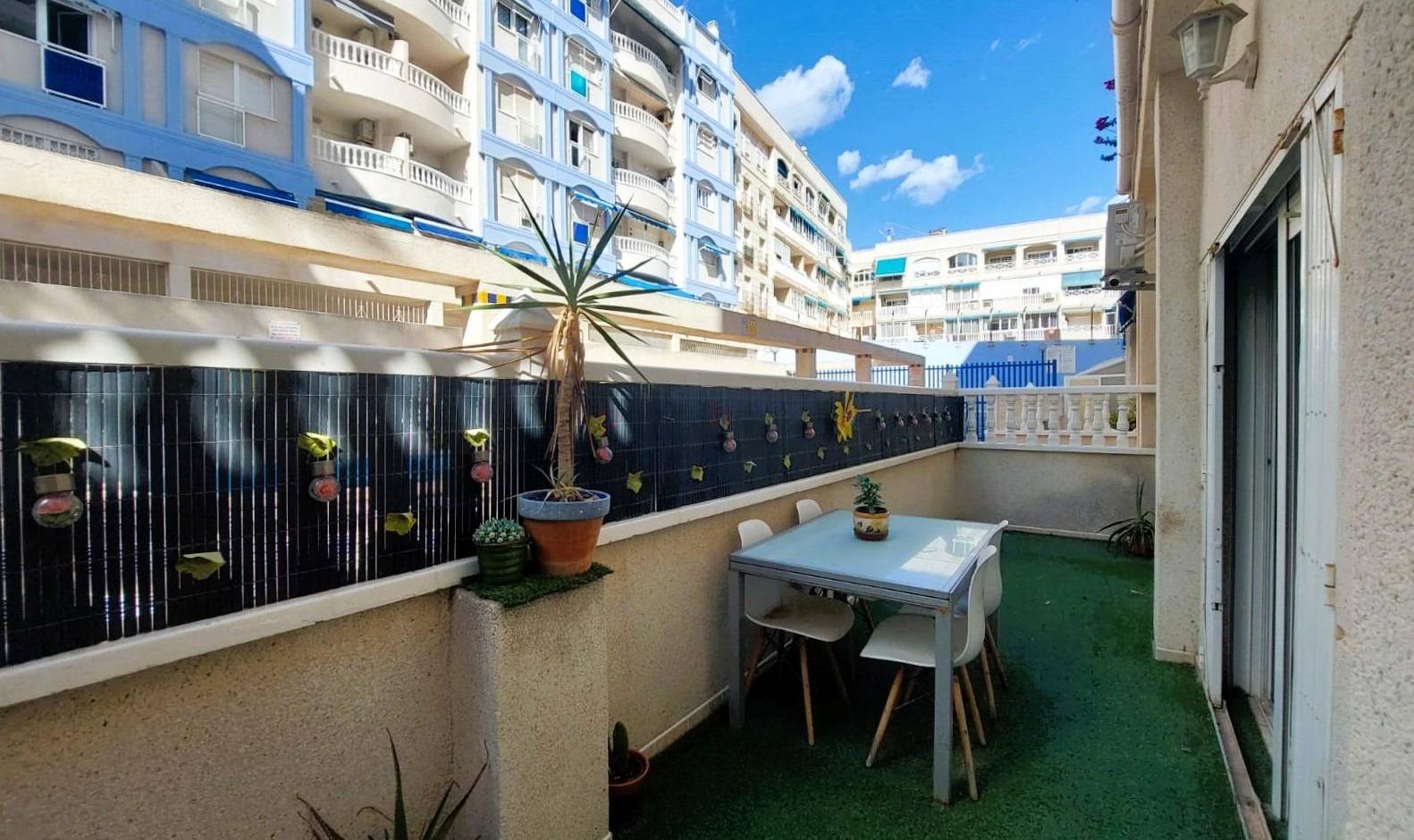 Gebrauchtobjekte - Apartment - Torrevieja - Playa de los Locos