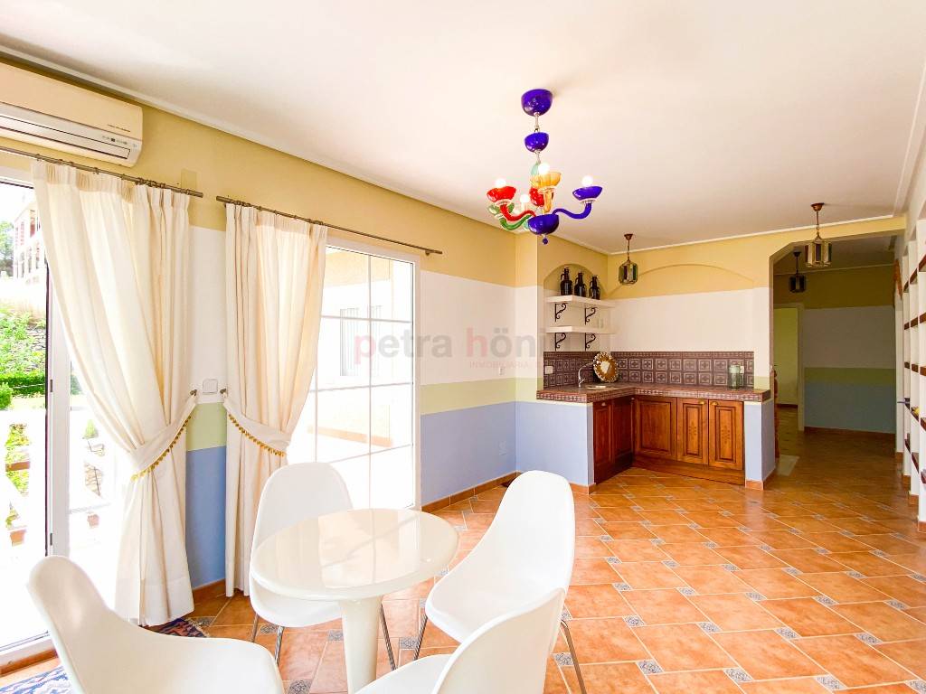 Resales - Villa - Villamartin