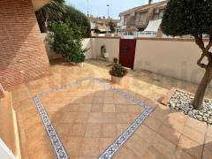 Resales - Villa - Torrevieja Centro - Torrevieja