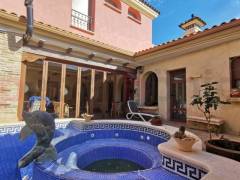 Resales - Villa - 