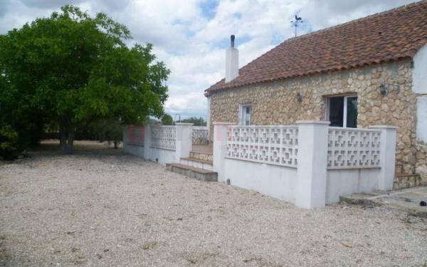 Villa - Resales - Other areas - Yecla