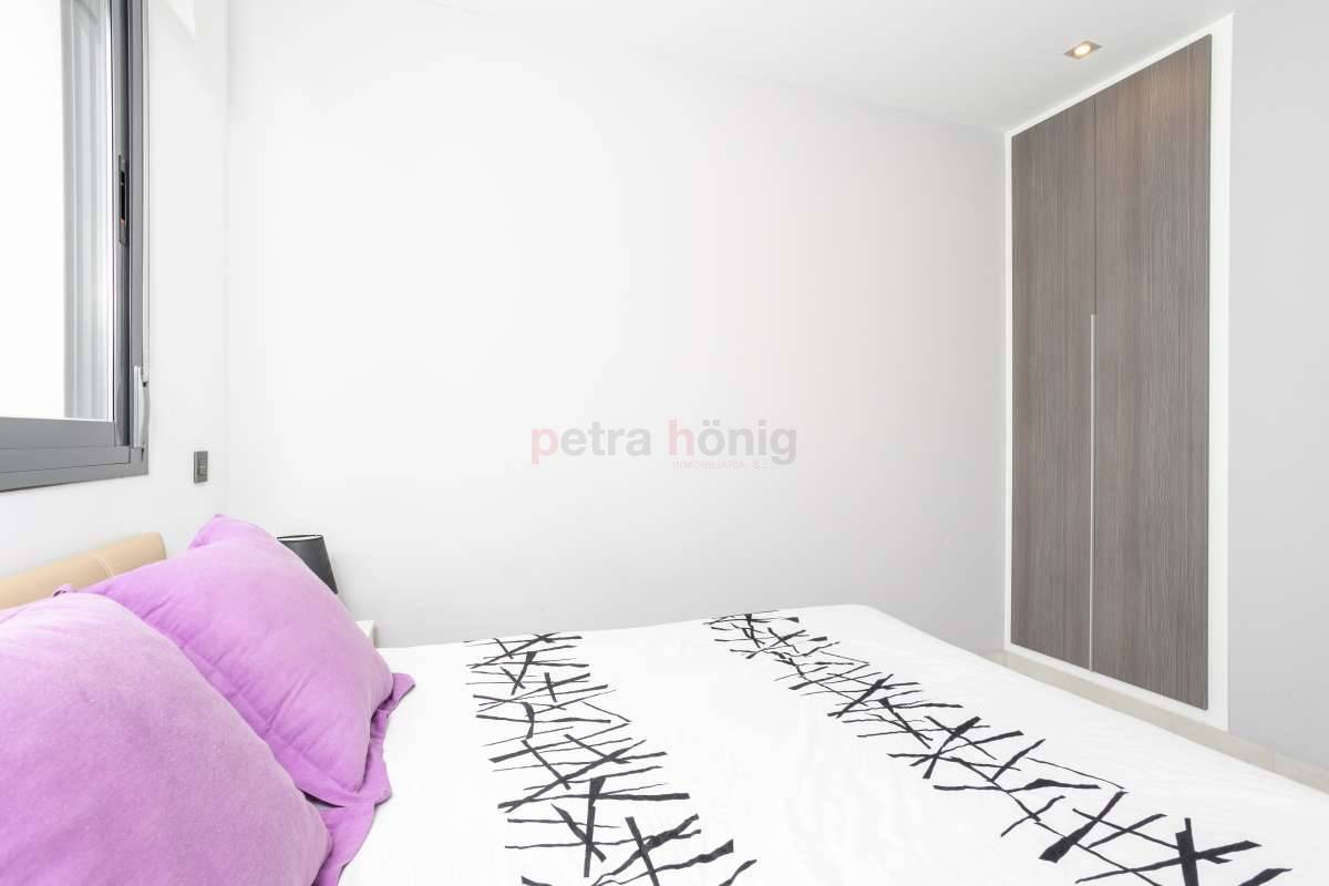 Resales - Apartment - Punta Prima