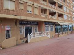 A Vendre - Commercial - La Mata - Centro