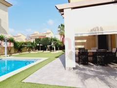 A Vendre - Villa - Torrevieja - Torrejón