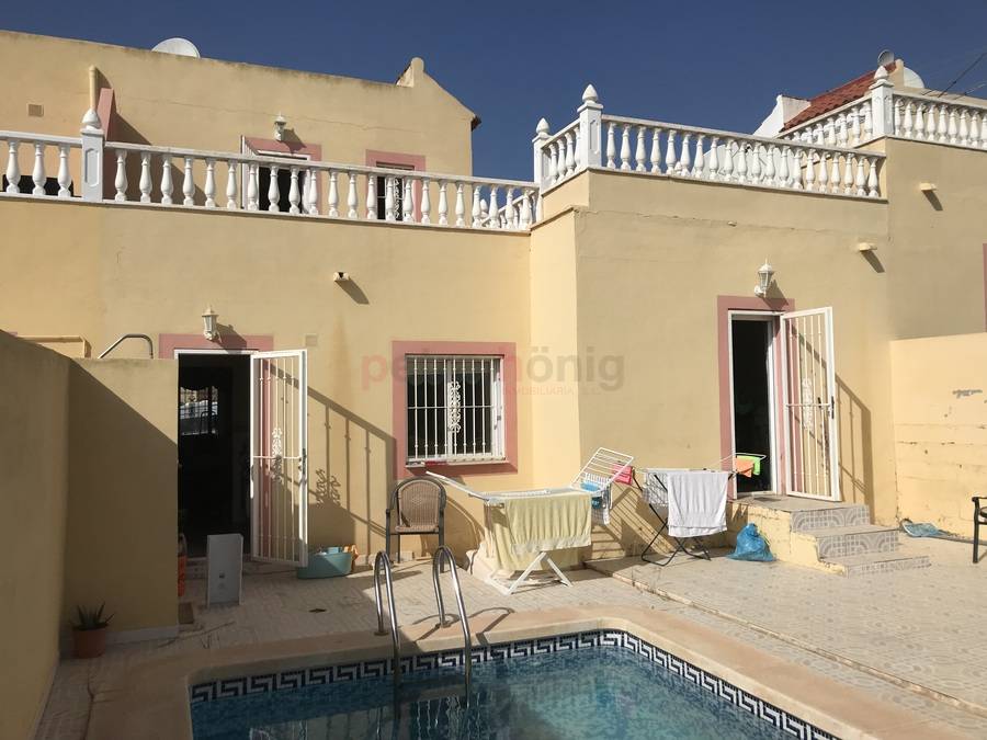 Resales - Townhouse - Villamartin