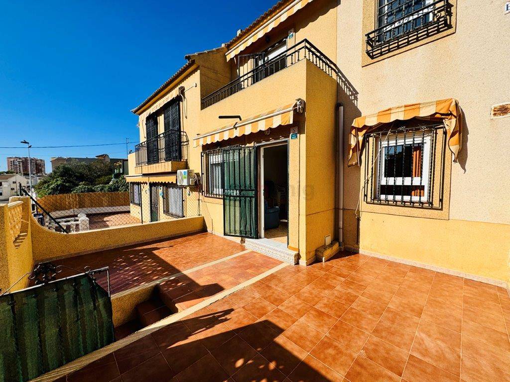 Resales - Townhouse - Torrevieja - La Rosaleda