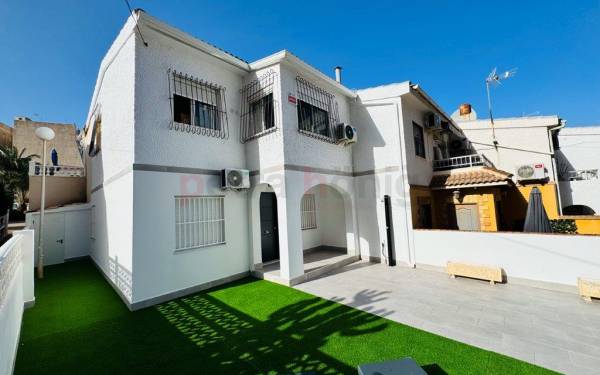 Townhouse - Resales - La Mata - La Mata