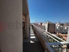 Reventa - Apartamento - Torrevieja - Playa del Cura