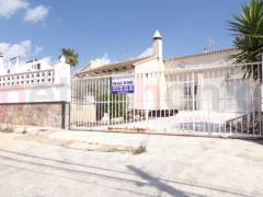 Resales - Villa - Villamartin