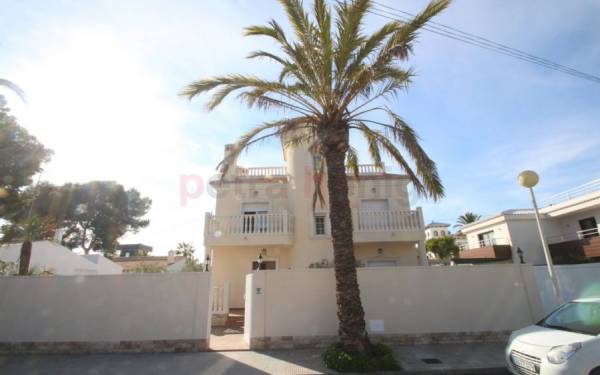 Villa - Resales - Orihuela Costa - Cabo Roig