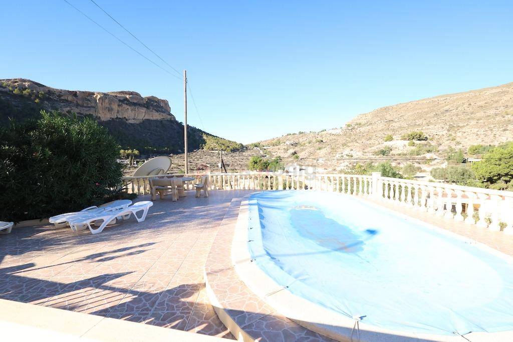 Resales - Villa - Crevillente