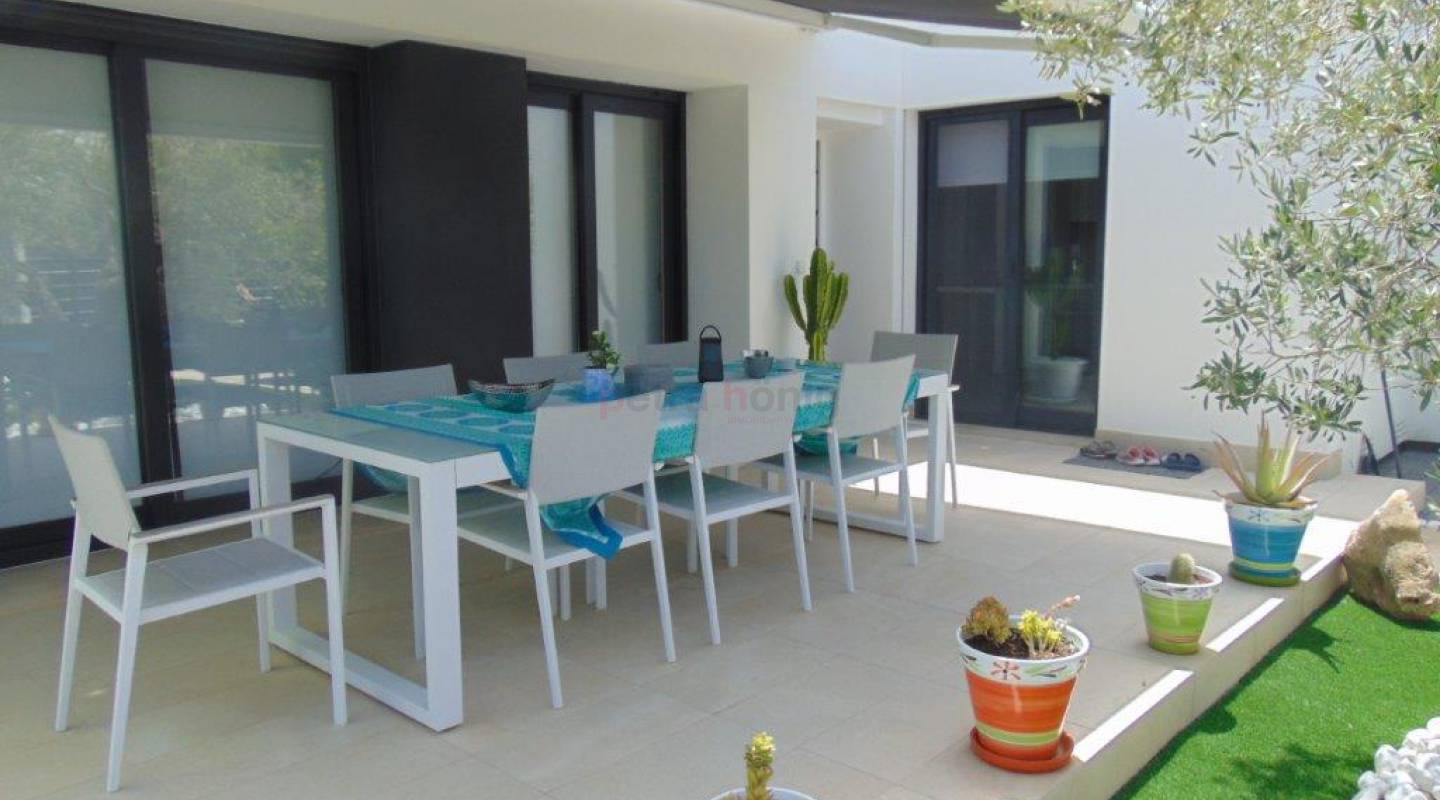 Resales - Villa - Orihuela Costa - Vistabella golf