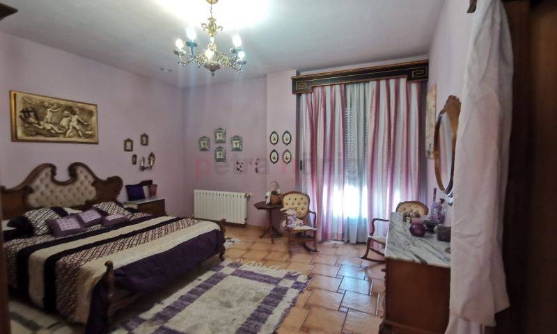 Resales - Villa - 