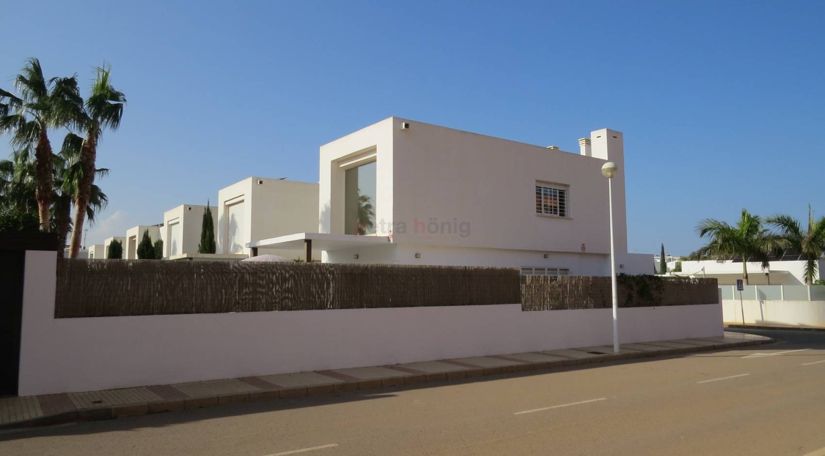 Resales - Villa - Other areas - Mar de Cristal