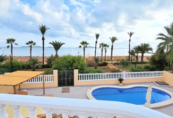 Villa - Til Salgs - Other areas - ESTRELLA DE MAR