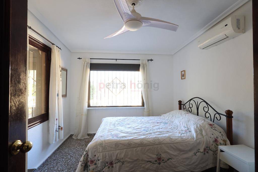 Resales - Villa - Crevillente