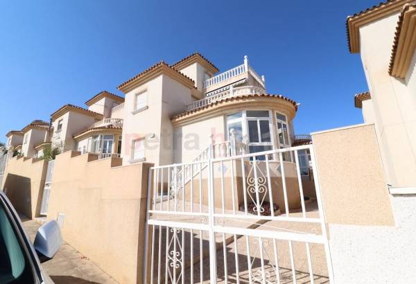 Villa - Til Salgs - Orihuela Costa - Villamartin