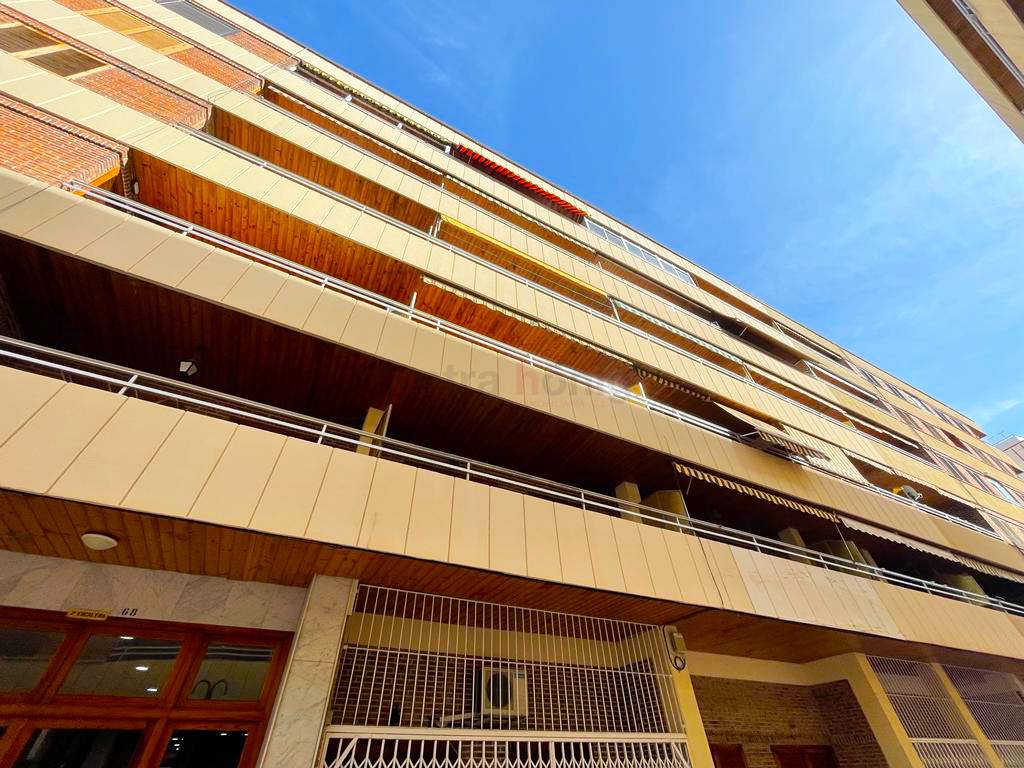 Resales - Apartment - Torrevieja - Acequion