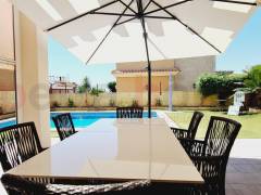 Resales - Villa - Torrevieja - Torrejón