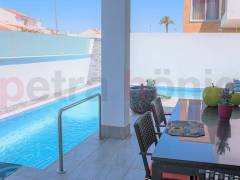 Reventa - Chalet - Mil Palmeras