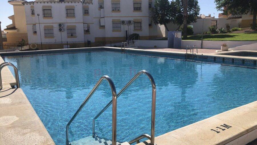 Resales - Apartment - Villamartin