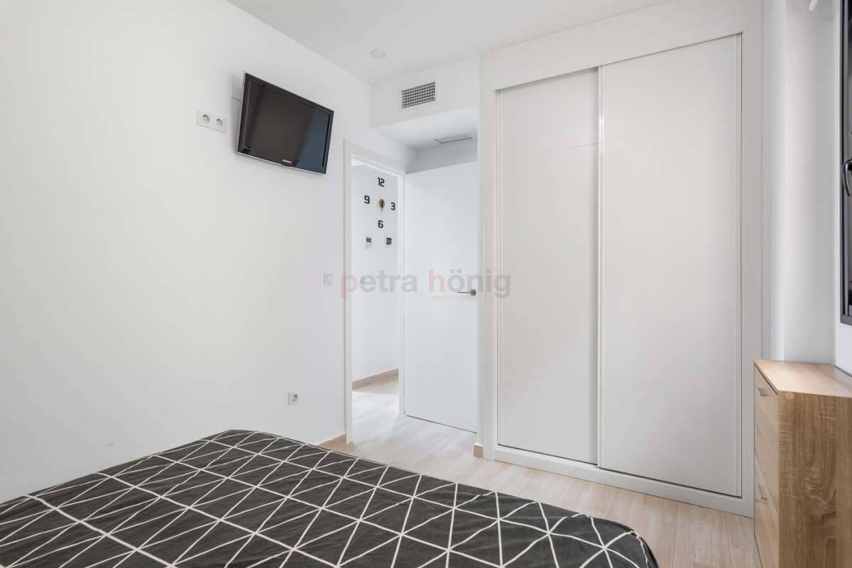 Resales - Apartment - Villamartin