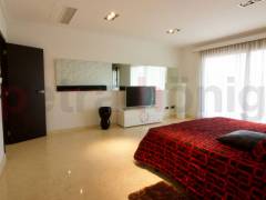 Resales - Villa - Cabo Roig