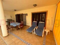 Resales - Villa - Torrevieja Centro - Torrevieja