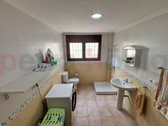 Resales - Villa - Torrevieja Centro - Torrevieja