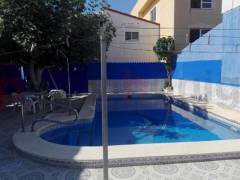 Sale - Вилла - Orihuela Costa - Punta Prima