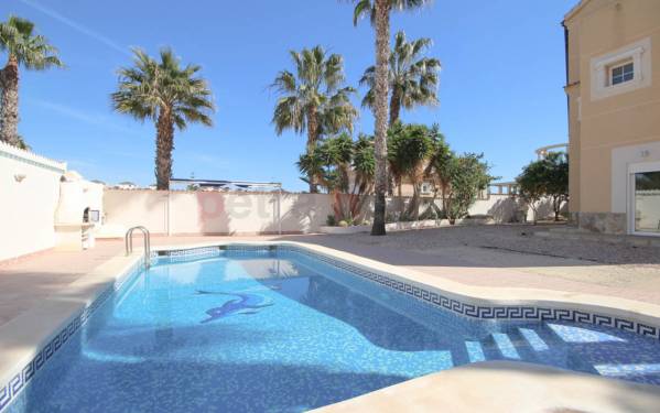 Villa - A Vendre - La Zenia - La Zenia